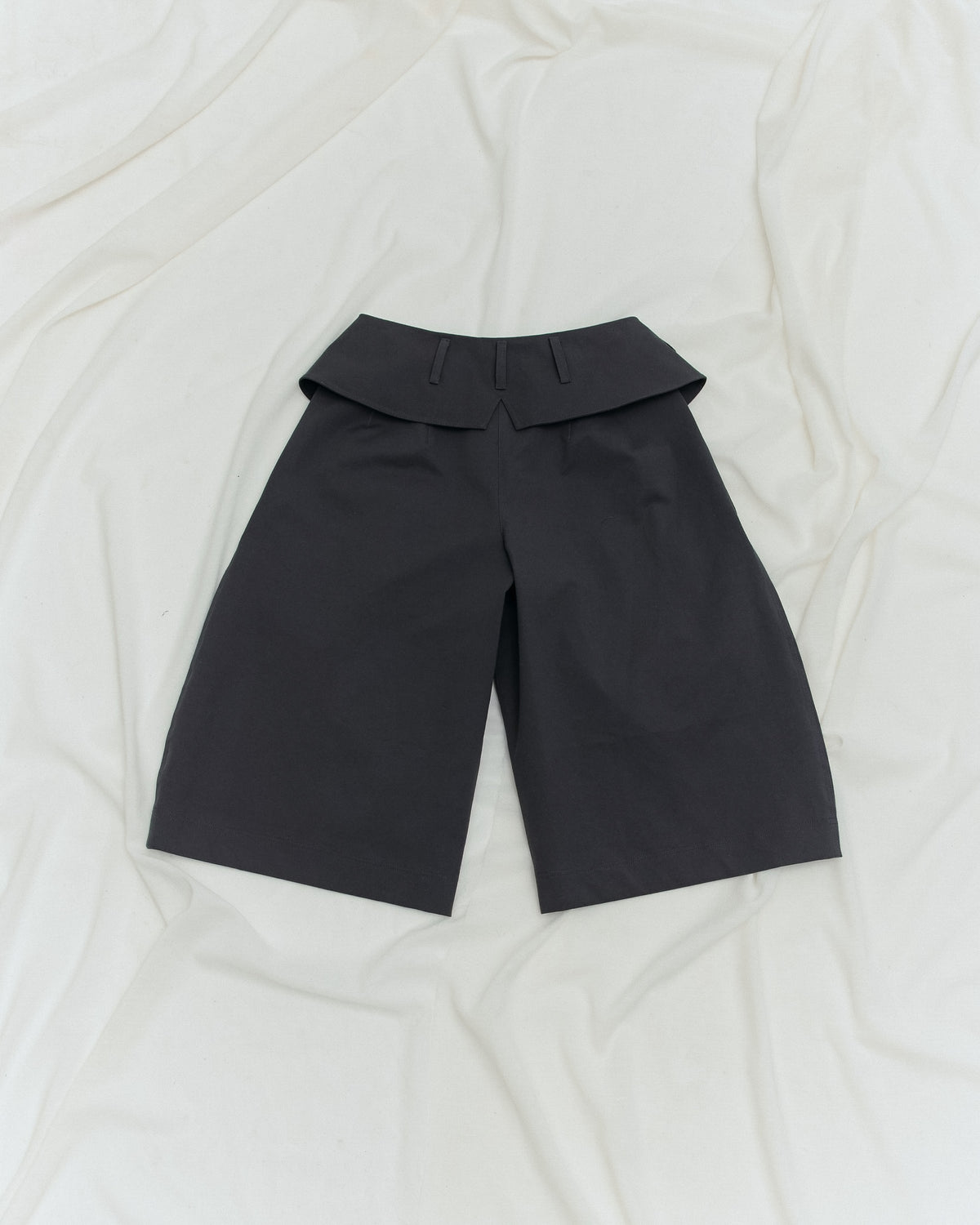 Yovi Short