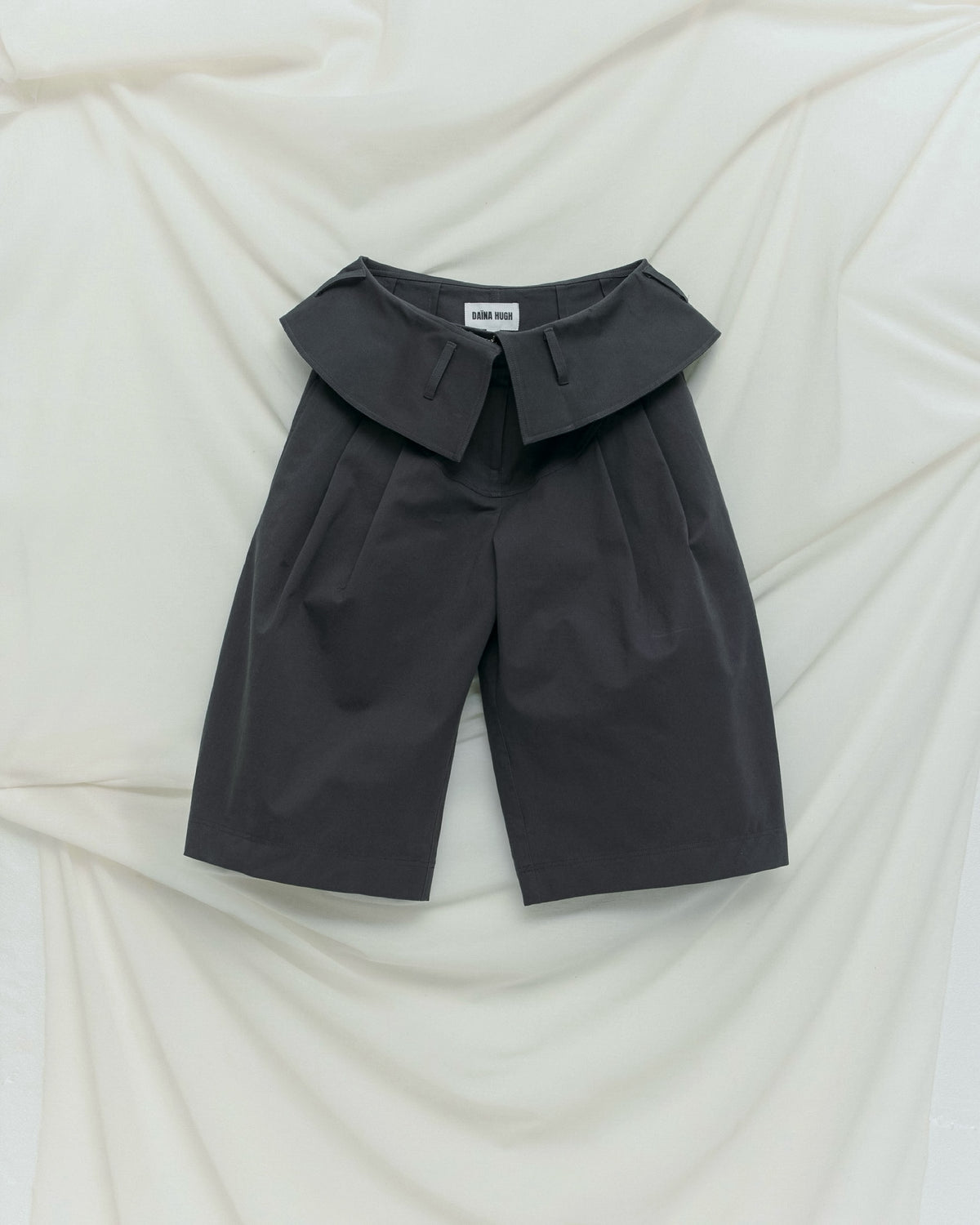 Yovi Short