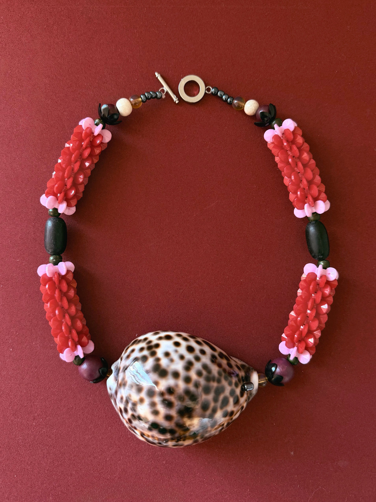 Kahoa Puleo'oto - Coral Red